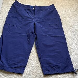 Danskin Now capri pant